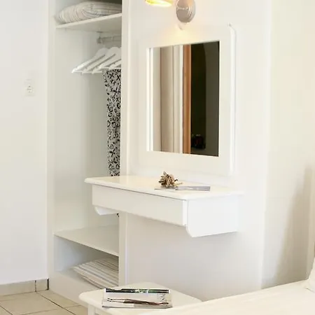 ホテル Paradissos