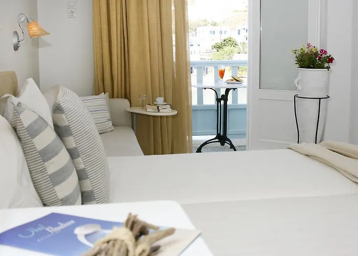 Paradissos 호텔 Pera Gyalos