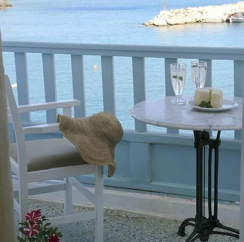 Paradissos 호텔 Pera Gyalos