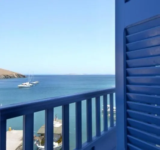 Hotel Paradissos Pera Gyalos